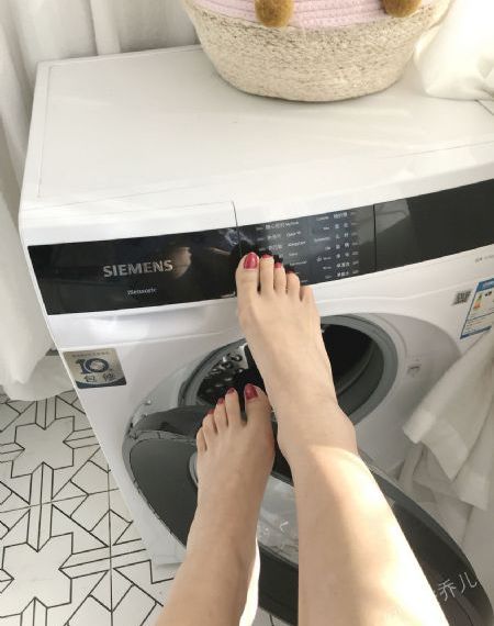 美女在线自慰-热播成事在人免费观看