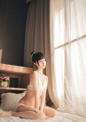 国产粉嫩尤物极品99综合精品-理论片超清免费观看